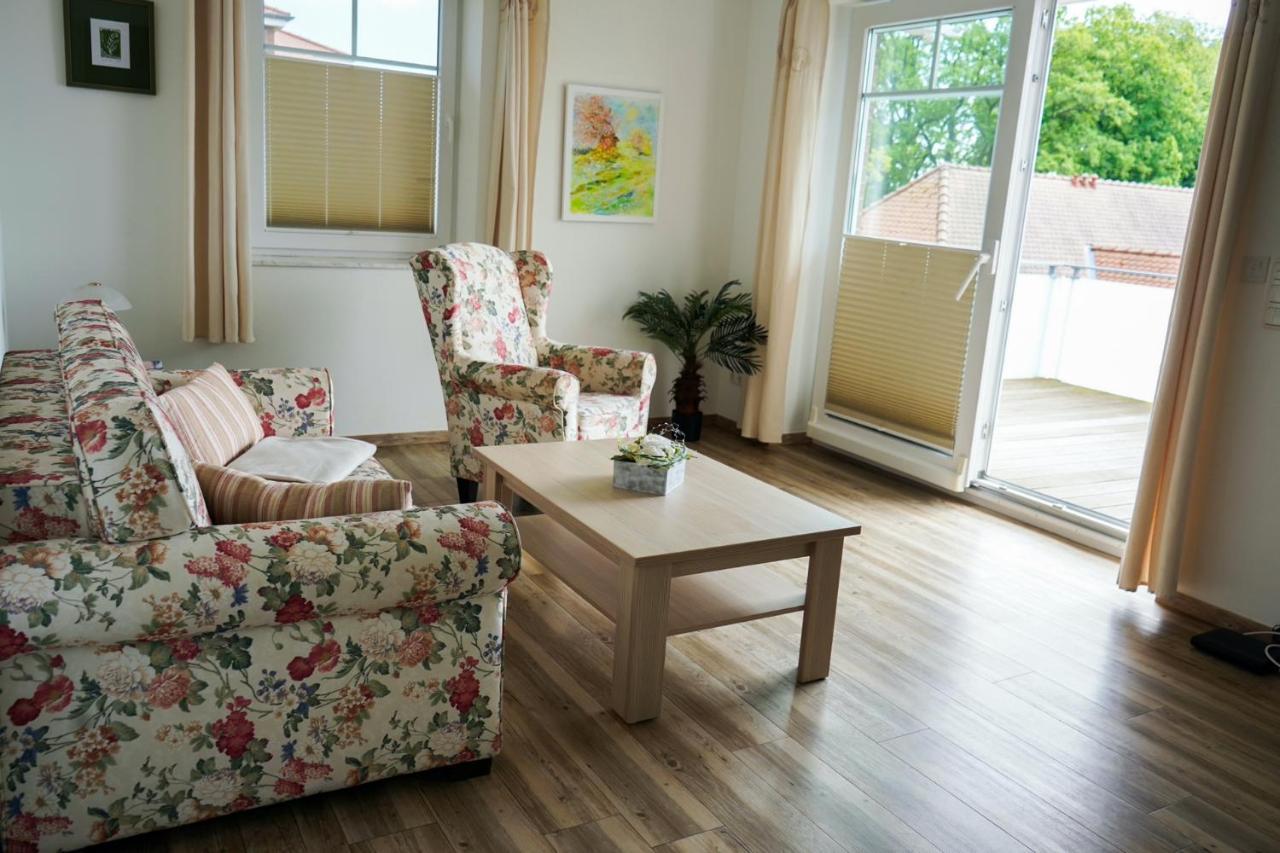 Ferienwohnungen Hafenresidenz Alter Speicher Lauterbach Putbus Extérieur photo