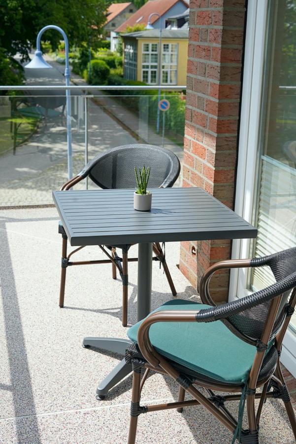 Ferienwohnungen Hafenresidenz Alter Speicher Lauterbach Putbus Extérieur photo
